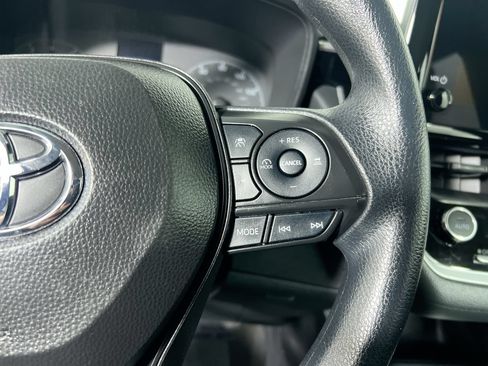 Used 2024 Toyota Corolla LE FWD image 17