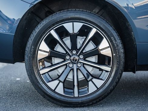 New 2026 Volvo XC60 B5 Plus w/ Climate Package image 19