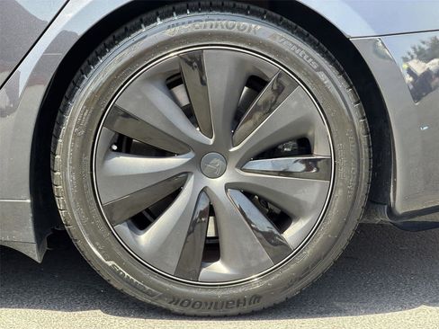 Used 2024 Tesla Model S AWD/4WD image 9