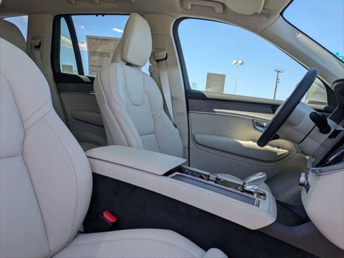 New 2026 Volvo XC90 T8 Ultra w/ Protection Package Premier AWD/4WD image 14