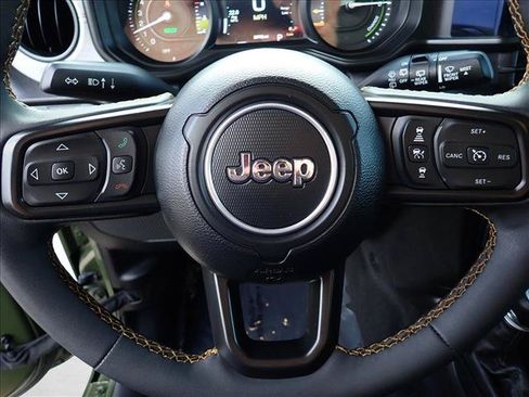 Used 2024 Jeep Wrangler Unlimited AWD/4WD image 13