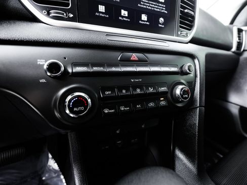 Used 2020 Kia Sportage LX w/ LX Popular Package AWD/4WD image 27