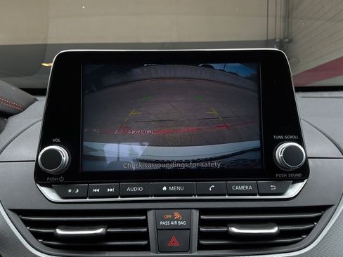 Used 2025 Nissan Altima 2.5 SR FWD image 30