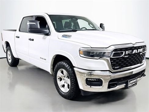 Used 2025 RAM 1500 Lone Star image 3
