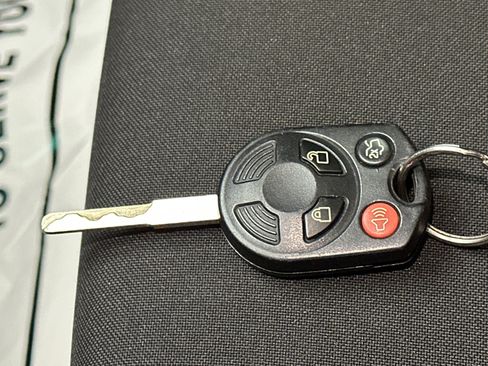 Used 2017 Ford Focus SEL image 35