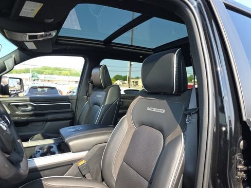 Used 2025 RAM 1500 Laramie w/ Night Edition AWD/4WD image 16