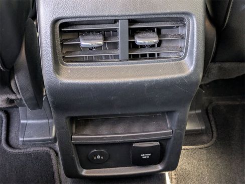 Used 2024 Ford Edge Titanium image 26