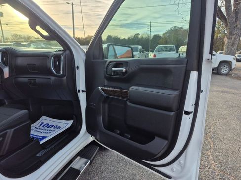 Used 2019 GMC Sierra 1500 SLE w/ SLE Value Package AWD/4WD image 22