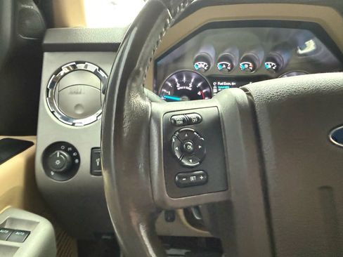 Used 2013 Ford F350 Lariat w/ Chrome Pkg image 21