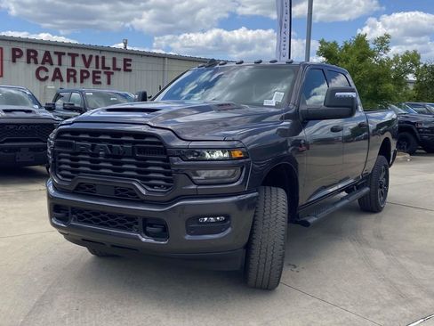 New 2026 RAM 2500 Tradesman AWD/4WD image 32