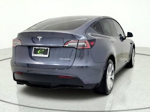 Used 2023 Tesla Model Y Long Range AWD/4WD image 8
