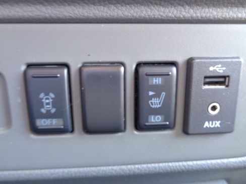 Used 2019 Nissan NV 3500 SL RWD image 23
