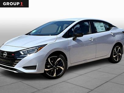New 2025 Nissan Versa SR w/ Trunk Package