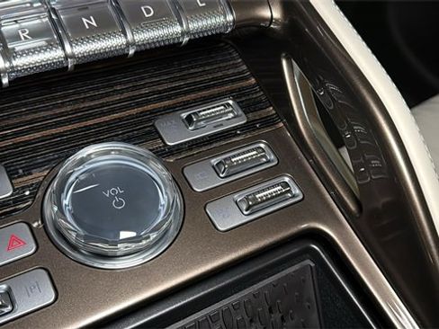 New 2026 Lincoln Nautilus Black Label image 28