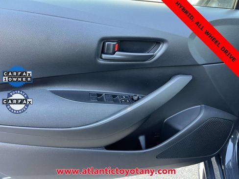 Used 2025 Toyota Corolla LE image 24