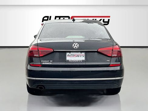 Used 2017 Volkswagen Passat 1.8T SE FWD image 6
