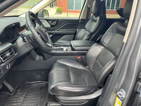 Used 2022 Lincoln Aviator Reserve w/ Equipment Group 201A AWD/4WD image 11