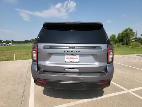 Used 2021 Chevrolet Tahoe Z71 w/ Luxury Package AWD/4WD image 6