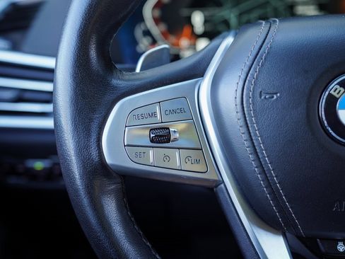 Used 2022 BMW X7 xDrive40i w/ Premium Package image 30