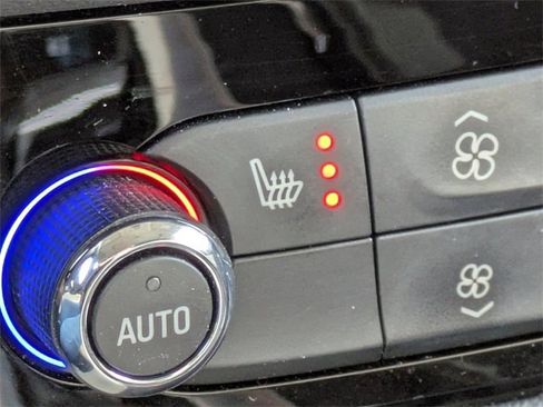 Used 2023 Buick Enclave Essence w/ Experience Buick Package image 26