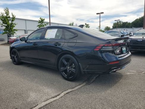 Used 2024 Honda Accord Sport image 4