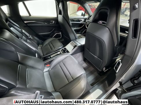 Used 2022 Porsche Panamera 4S w/ Premium Package image 21