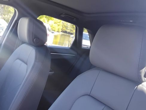 New 2025 Audi Q3 2.0T Premium image 19