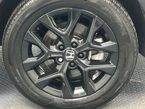 Used 2025 Honda HR-V Sport image 16