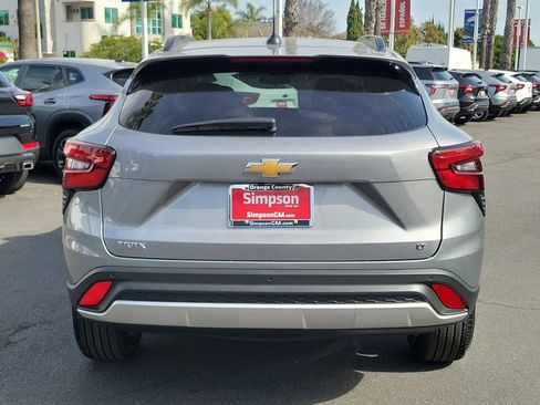 New 2026 Chevrolet Trax LT w/ Driver Confidence Package image 19