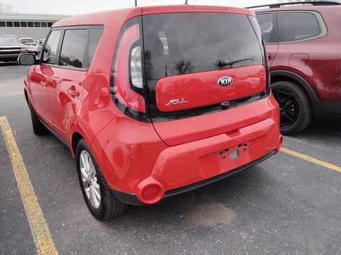 Used 2016 Kia Soul ! w/ Premium Package image 5