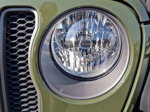 Used 2022 Jeep Wrangler Unlimited Rubicon image 9