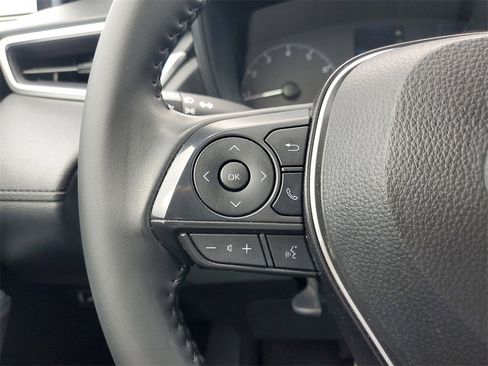 Used 2024 Toyota Corolla Cross LE image 22