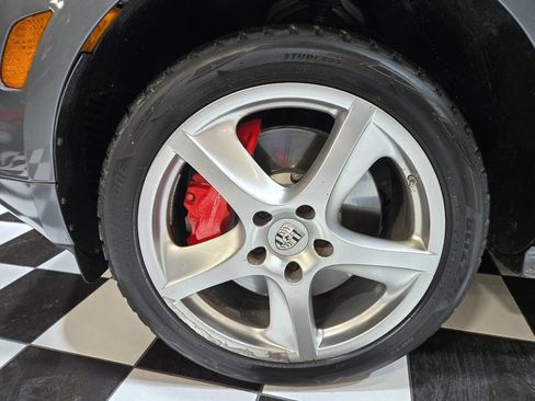 Used 2006 Porsche Cayenne Turbo S image 16