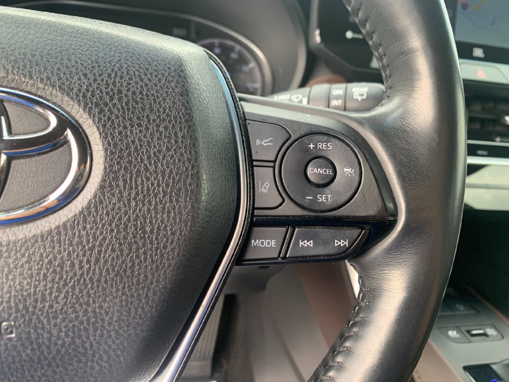 Used 2021 Toyota Venza XLE w/ Softex Package AWD/4WD image 29