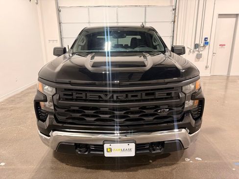 Used 2023 Chevrolet Silverado 1500 Custom AWD/4WD image 2