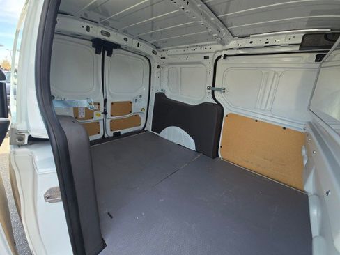 Used 2022 Ford Transit Connect XL FWD image 15