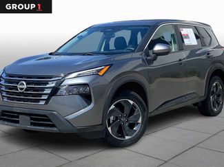 Used 2024 Nissan Rogue SV video 1