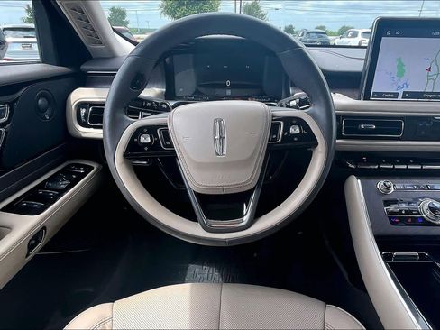Used 2022 Lincoln Aviator Reserve w/ Elements Package Plus RWD image 6