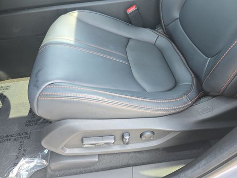 Used 2025 Honda Pilot TrailSport image 29
