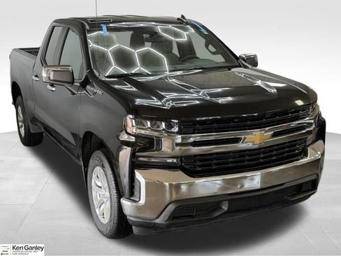 Used 2020 Chevrolet Silverado 1500 LT image 1