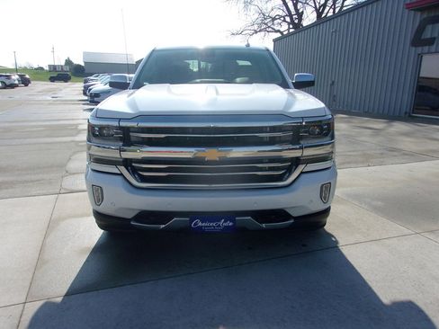 Used 2016 Chevrolet Silverado 1500 High Country w/ High Country Premium Package AWD/4WD image 3