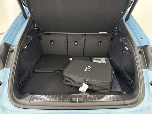 Used 2025 Porsche Macan Electric image 33