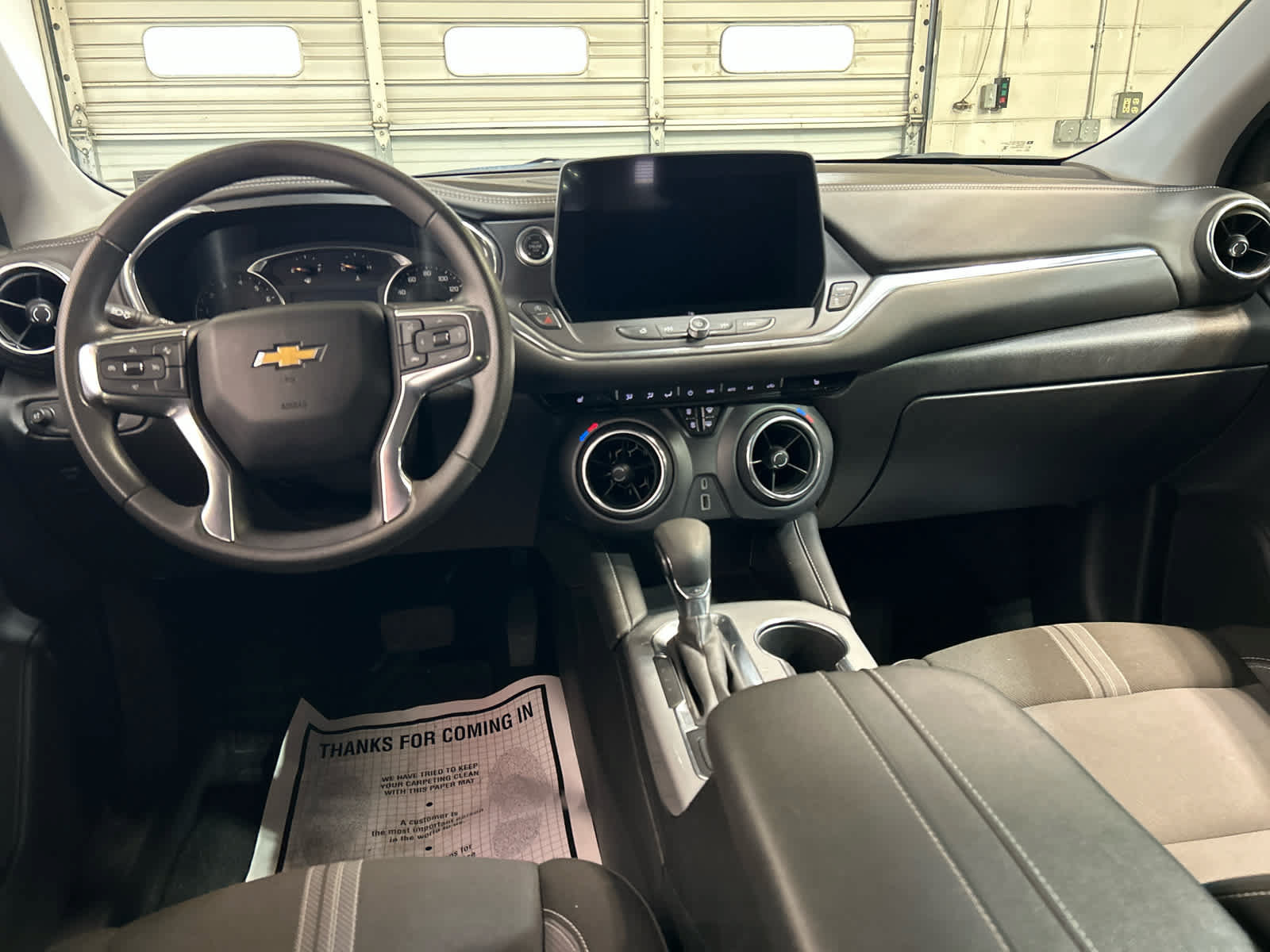 Used 2025 Chevrolet Blazer LT AWD/4WD image 4