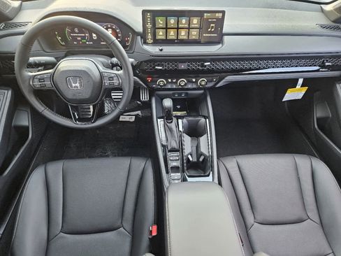 Used 2025 Honda Accord Sport image 37