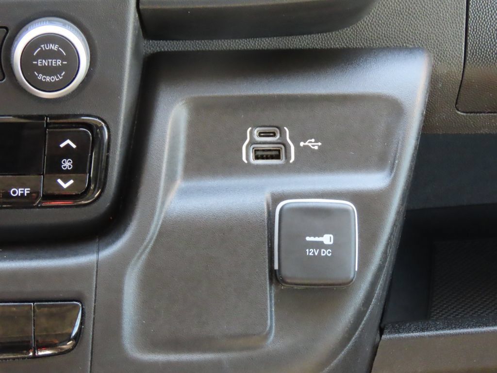 Used 2025 RAM ProMaster 2500 w/ Convenience Group FWD image 48