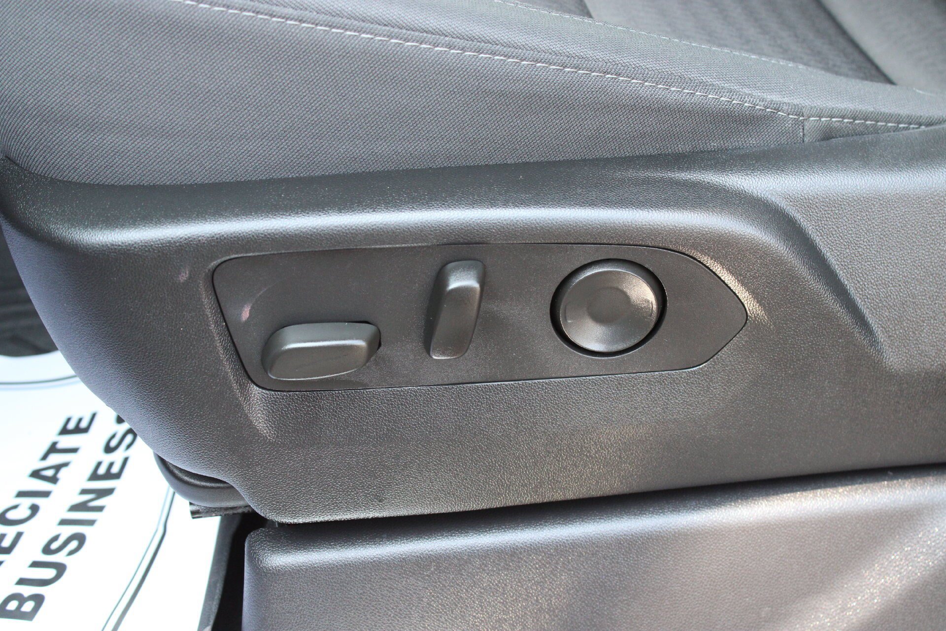 Used 2024 Chevrolet Silverado 1500 LT AWD/4WD image 13