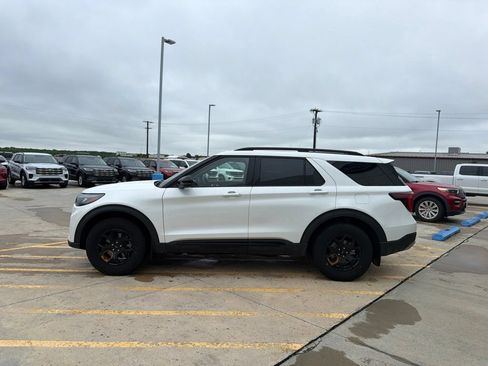 Used 2026 Ford Explorer Tremor w/ Tremor Ultimate Package AWD/4WD image 4