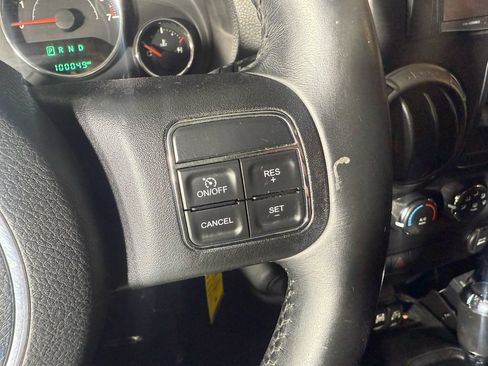 Used 2015 Jeep Wrangler Unlimited Sport w/ Quick Order Package 24S AWD/4WD image 12