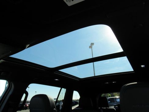 Used 2024 GMC Acadia Denali w/ Super Cruise Package image 25