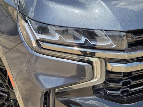 Used 2021 Chevrolet Suburban Z71 AWD/4WD image 10
